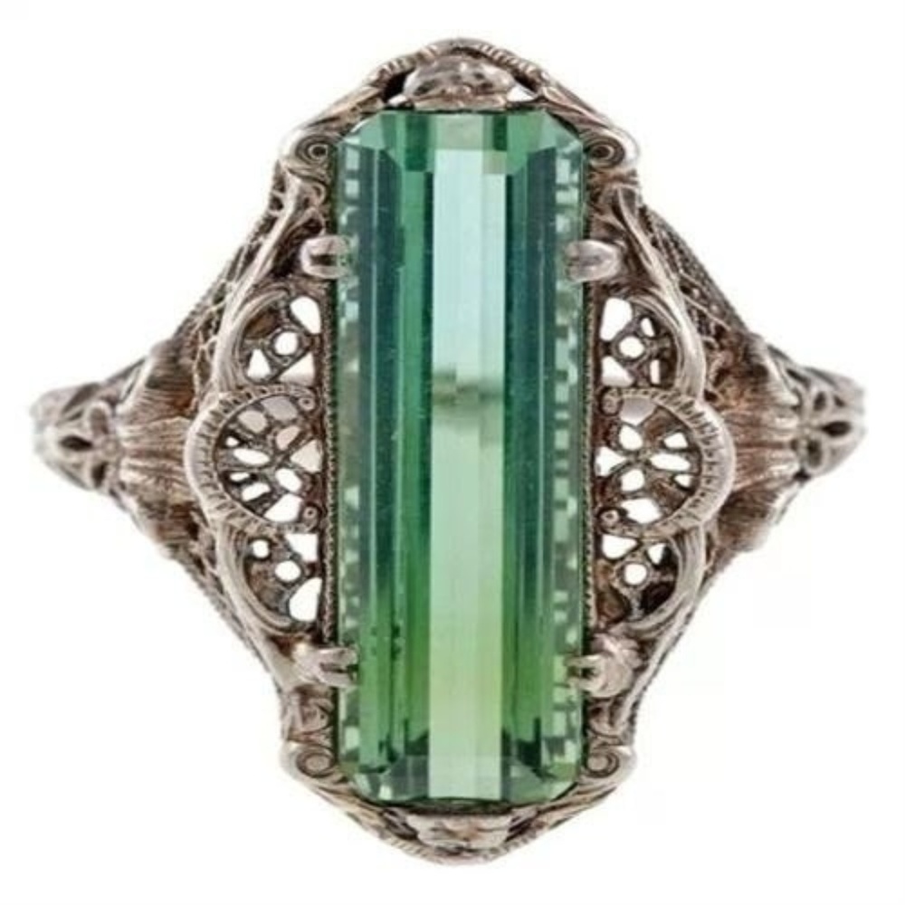 925 Silver Carved Green Emerald Cut Victorian‎ Ring
